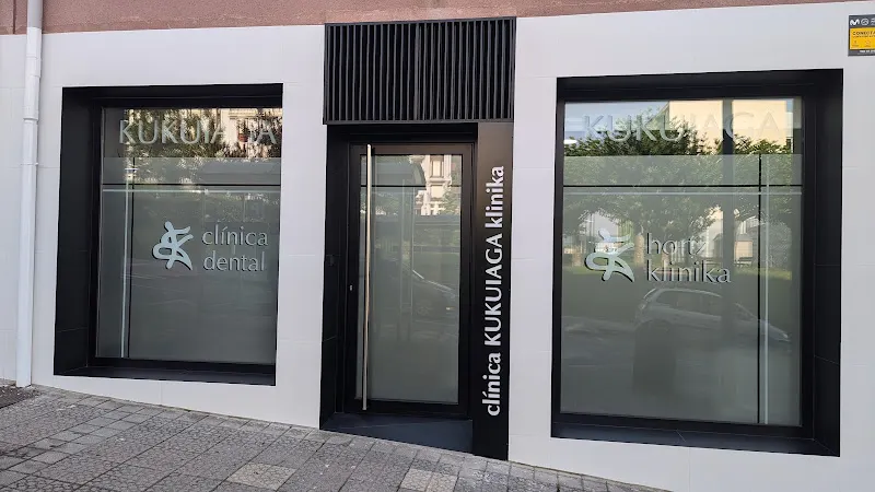 CLINICA DENTAL KUKUIAGA - Clínica dental en Basauri - foto 2