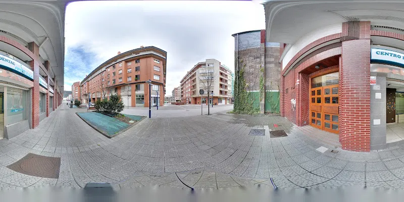 Centro Dental Amezola - Clínica dental en Basauri - foto 2