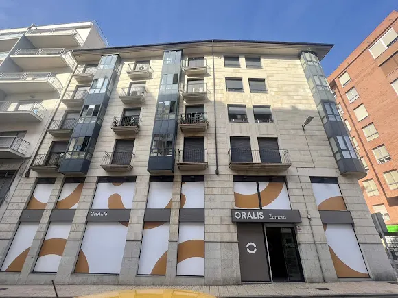 Clínica dental ORALIS | Zamora - Zamora