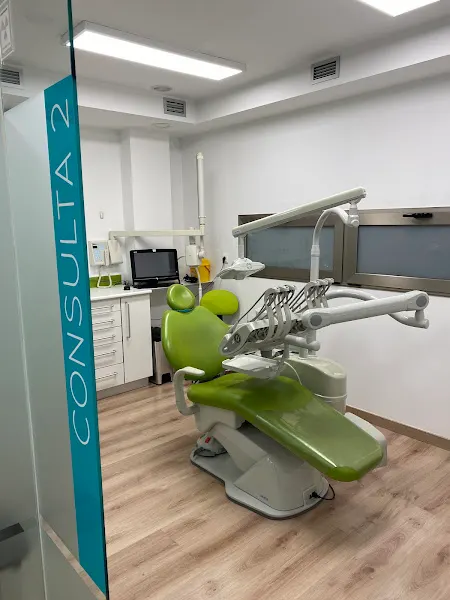 CLÍNICA DENTAL GONZÁLEZ - Clínica dental en Zamora - foto 2