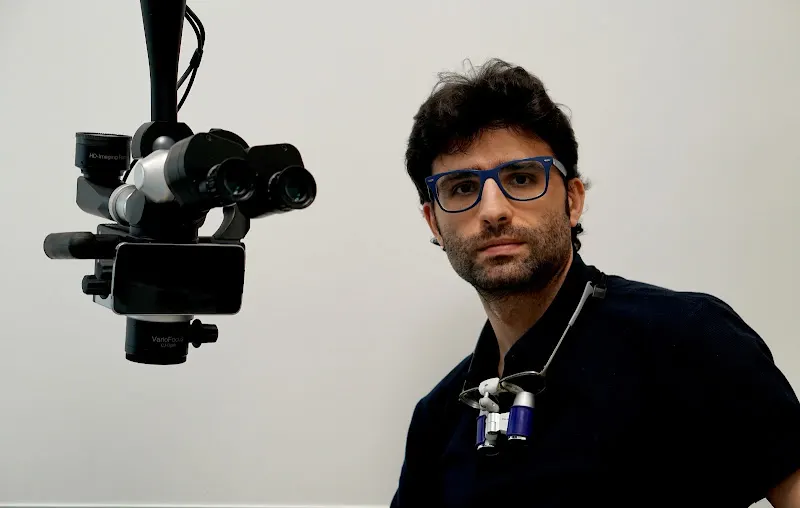 Dentista. Clínica Dental Dr. Pedro Seisdedos - Benavente