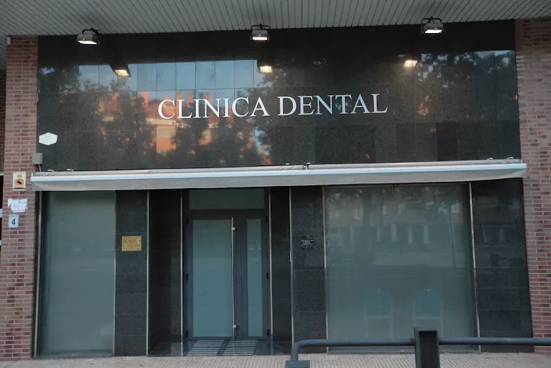 Clínica Dental Dr. Guillermo Bugallo - Zaragoza