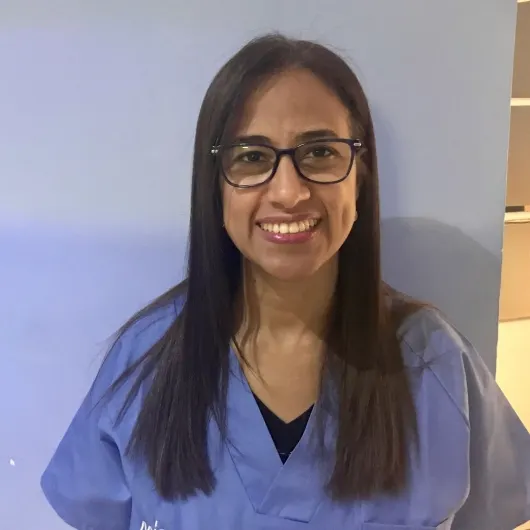 Dra. Francisca Raquel Medina, Dentista - Zaragoza