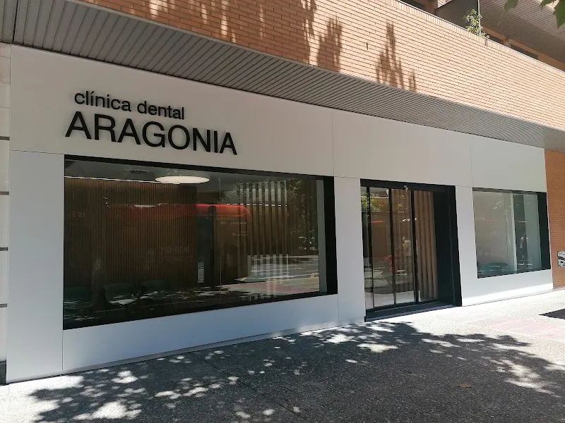 Clinica Dental Romareda | Dentistas Zaragoza | Aragonia Clinica Dental - Dentista en Zaragoza - foto 2