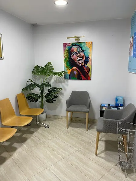 Clinica dental Casablanca - Dentista en Zaragoza - foto 2