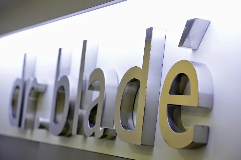 Clínica dental Les Corts Barcelona | Grup Dr. Bladé