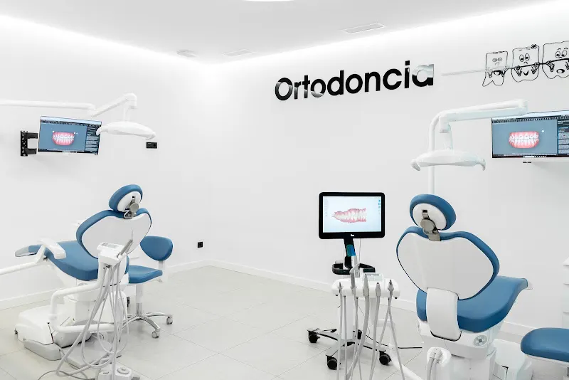 Clínica Dental CAXAL Zaragoza. Ortodoncia y Odontopediatría
