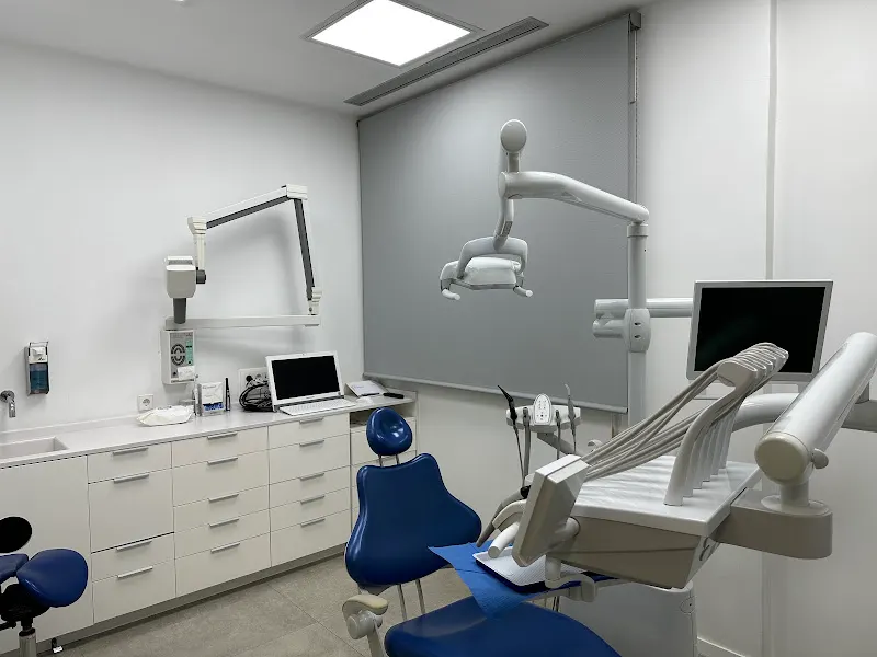 Clinica Dental Manuel López Nicolás