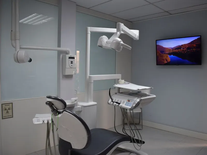 Clínica Dental Schamann. Dra. María Eugenia Cera