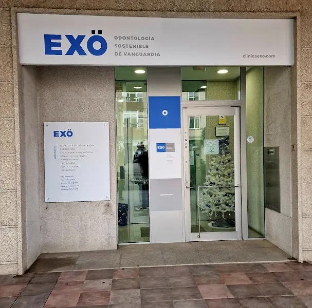 por Av. de Ramón Nieto - Clínica dental en Vigo - foto 2