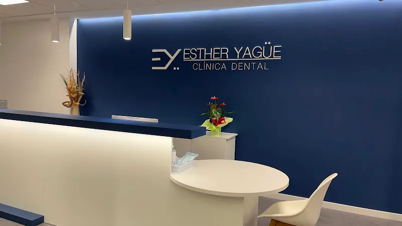 Dra Yague Nadal Esther - Dentista en Hospitalet de Llobregat (L)