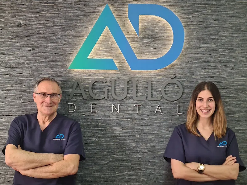 Agulló Dental I Clínica dental Elche I Implantes I Carillas I Invisalign - Elche