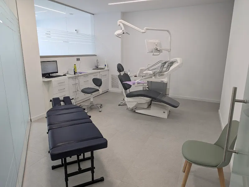 Clinica dental Holydent