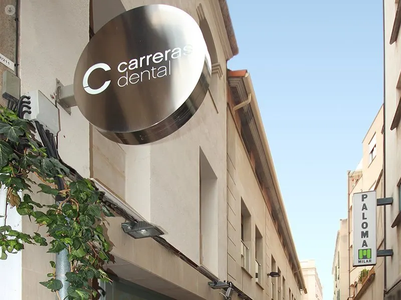 Carreras Dental | Dentista en Terrassa | Estetica Dental - Dentista en Terrassa