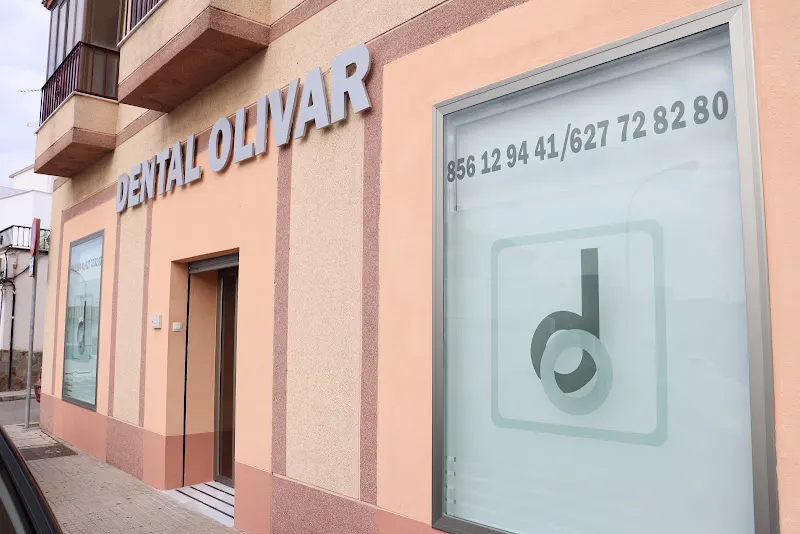 Clínica Olivar Dres. Caro & Jiménez - Dentista en Jerez de la Frontera - foto 2