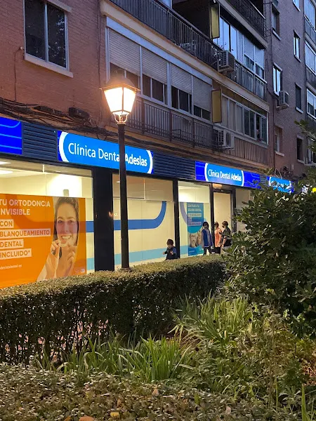 Clínica Dental Adeslas