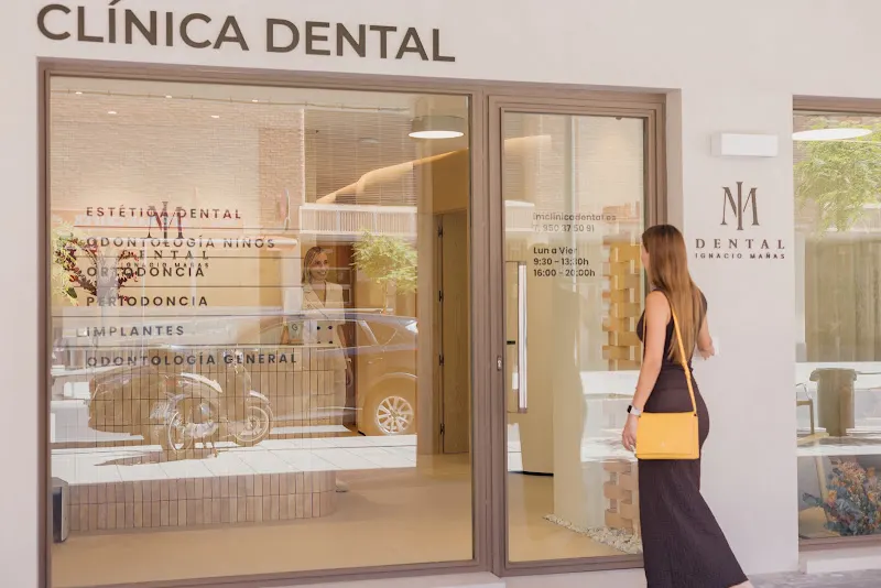 IM Clínica Dental Dr.Ignacio Mañas | Clínica dental Almería - Almería