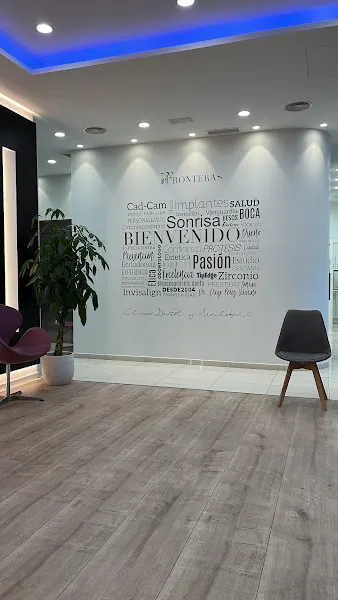 Clínica Dental Las Fronteras