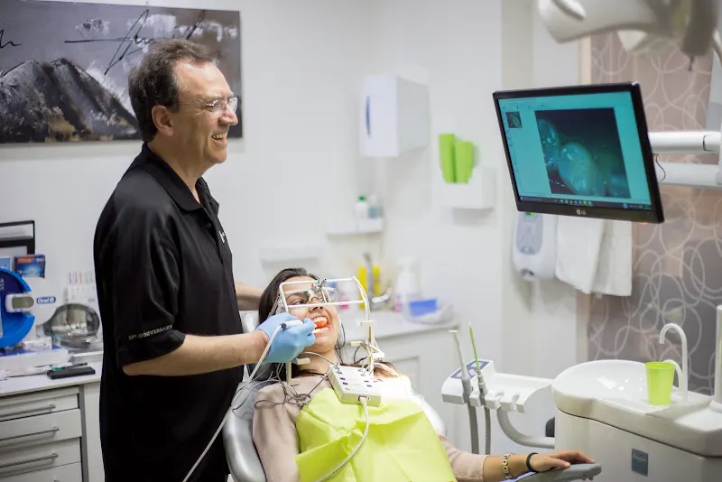 Clínica Dental María Teresa Sánchez Castillo - Dentista en Donostia-San Sebastian - foto 3