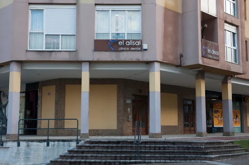 Clínica Dental El Alisal - Santander