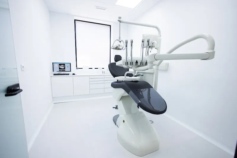 Clínica Dental Alcorcón Centro | Consulting Dent 🦷 - Clínica dental en Alcorcón - foto 2