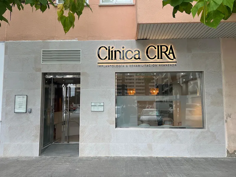Clinica CIRA - Clínica dental en Badajoz - foto 2