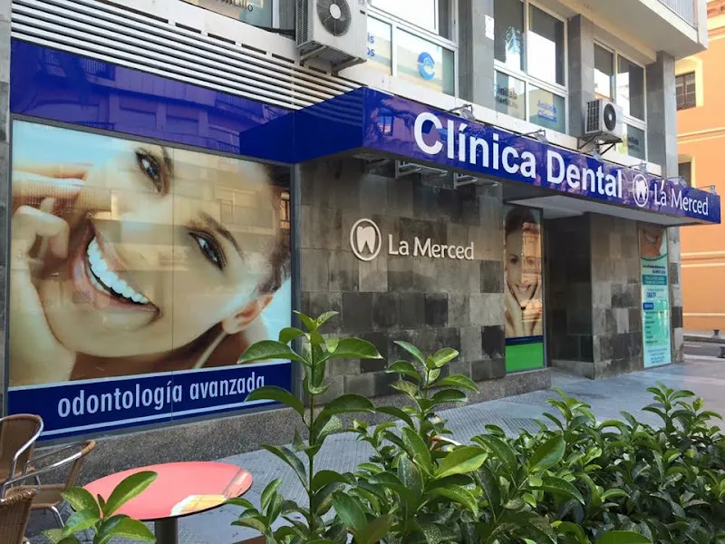 Clínica dental La Merced - Dentista en Huelva - foto 2