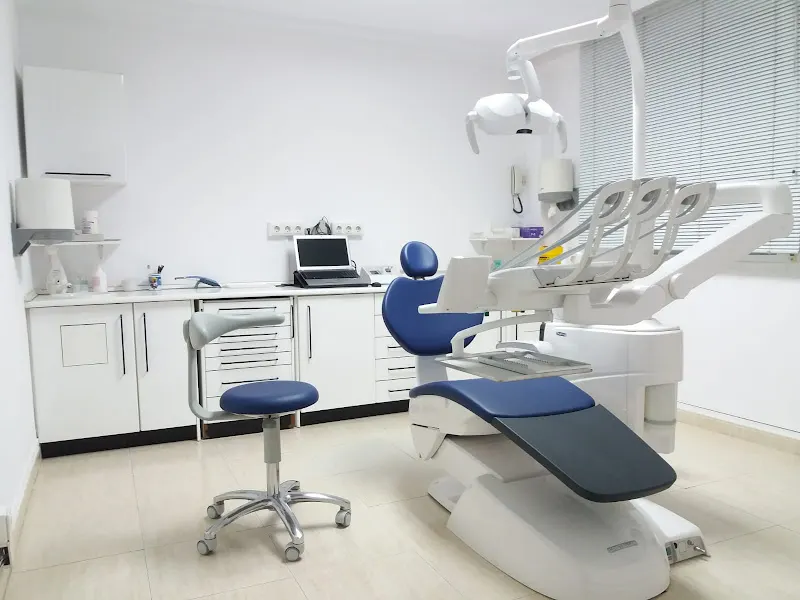 Clínica Dental Doctor Guillermo Macías Valle