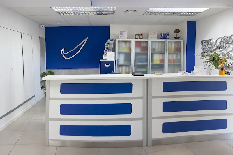 Clinica Ragel - Dentista en Huelva - foto 3