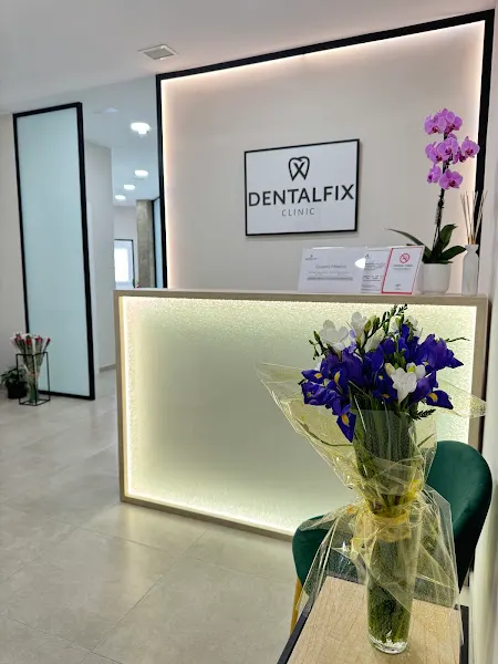 DentalFix Clínica Dental - Clínica dental en Marbella - foto 2
