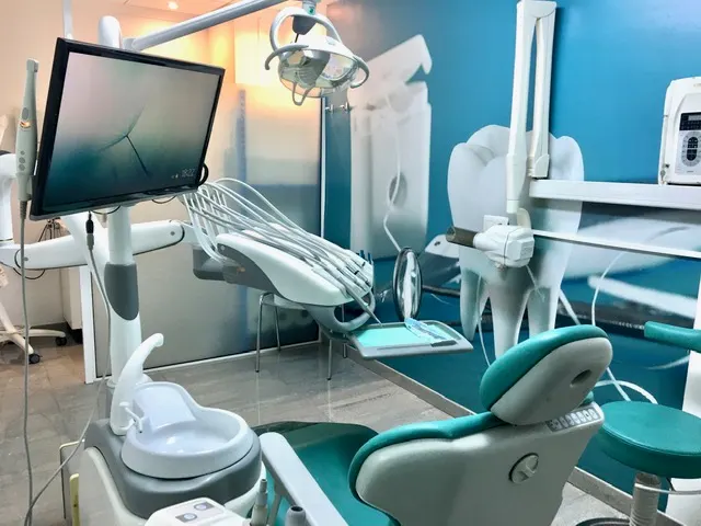 Clínica Dental Alvarado Dentistes