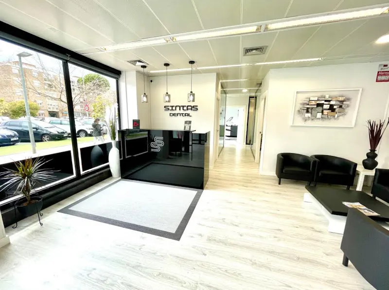 Sintas Dental | Clínica Dental Torrejón de Ardoz - Clínica dental en Torrejón de Ardoz - foto 2