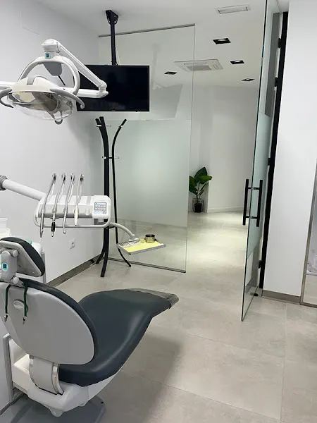 Clínica dental JCQ - Clínica dental en Torrejón de Ardoz