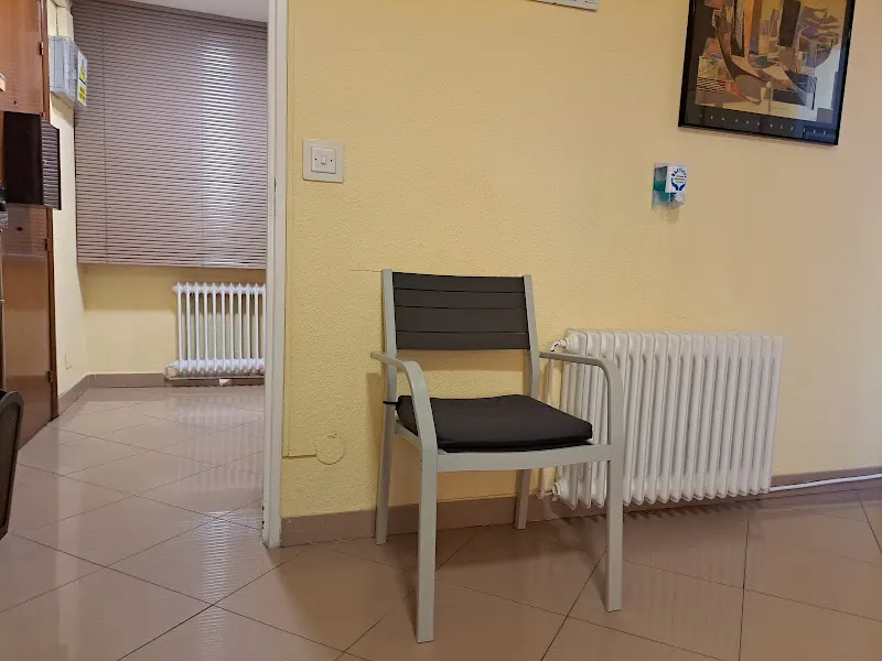 Ardizone García Ignacio - Dentista en Torrejón de Ardoz - foto 2