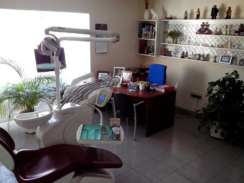 Clinica Dental Urculo Burgaz - Clínica dental en Algeciras