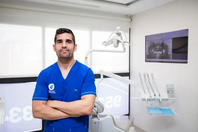 Dr Ismael Cerezo Gilabert - Grupo Odontológico Cleardent - Clínica dental en Jaén - foto 2