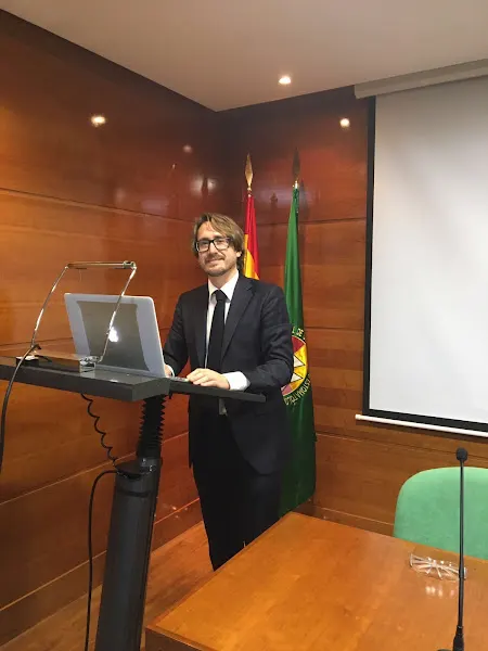 Clínica Dental De la Carrera | Dr José María Delgado