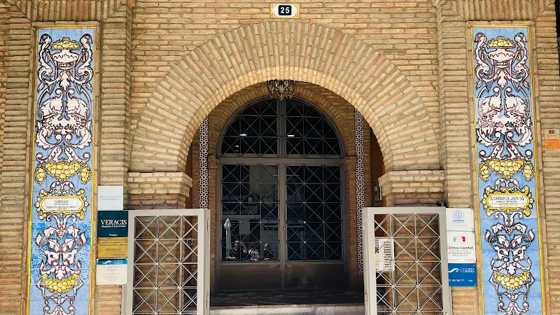 Clínica Dental De la Carrera | Dr José María Delgado - Clínica dental en Jaén - foto 2