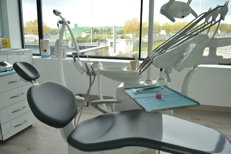 Víctor López Implantología y Estética Dental en Ourense (antes Oral Park) - Ourense
