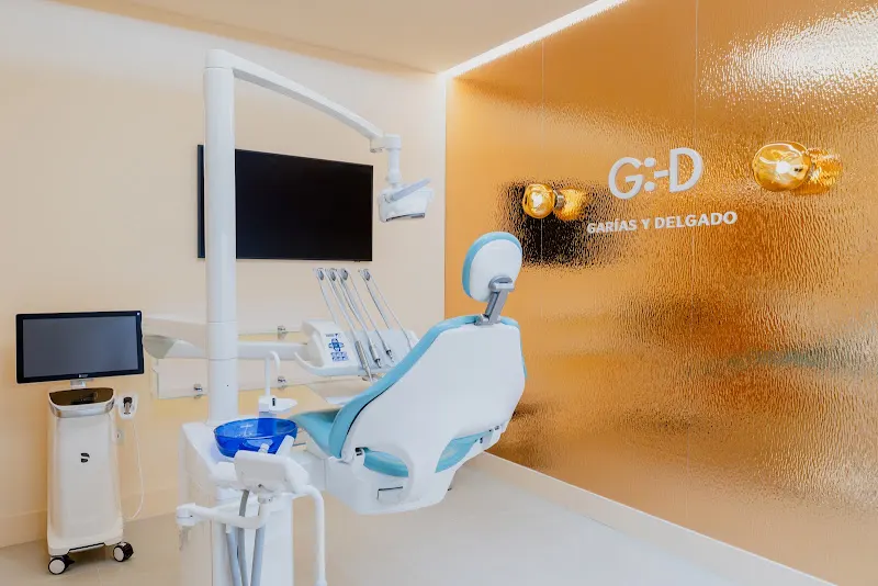 GARÍAS Y DELGADO. Dental y Estética Facial
