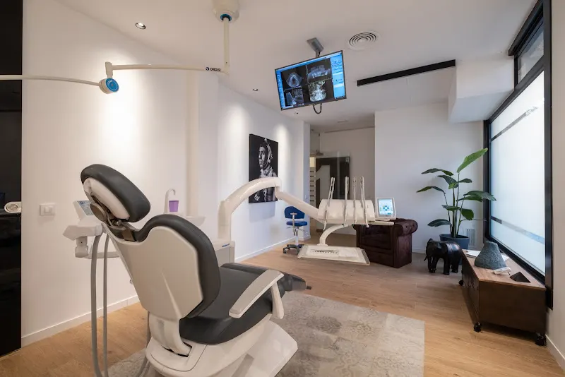 Clínica Dental Gómez