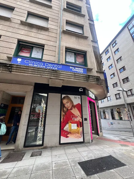 CLINICA DENTAL INGRID LIZARAZO - Pontevedra