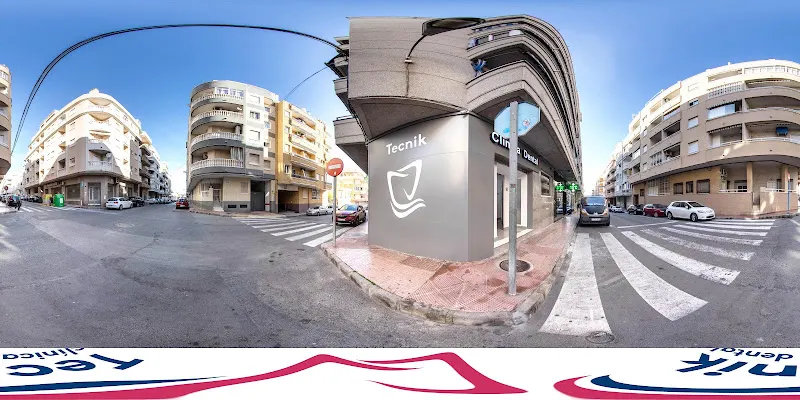 Clínica Dental Tecnik - Clínica dental en Torrevieja - foto 2