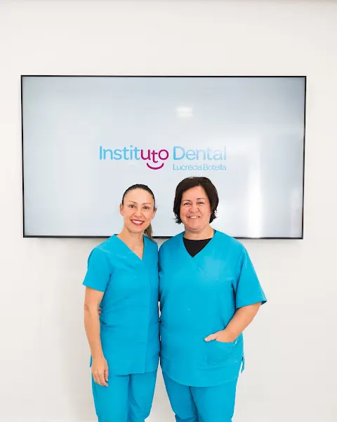 INSTITUTO DENTAL LUCRECIA BOTELLA - Clínica dental en Torrevieja - foto 2