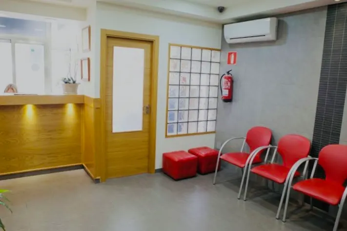 Clínica Dental López Ortiz & Durán Cano - Clínica dental en Fuengirola - foto 2