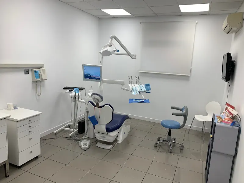 Clínica Dental Vitaldent - Clínica dental en Fuengirola - foto 2