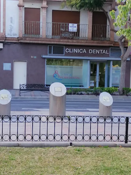 CLINICA PLAN DENTAL SL - Clínica dental en Fuengirola