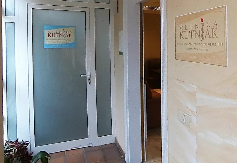 Clínica Dental Kutnjak - Dentista en Adeje - foto 2