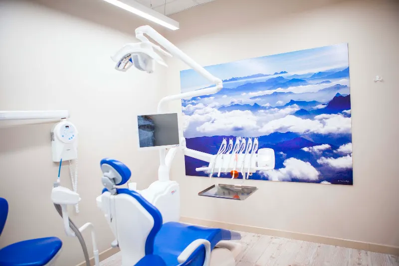 CLINICA DENTAL HUGO GONZALEZ - Dentista en Avilés - foto 3