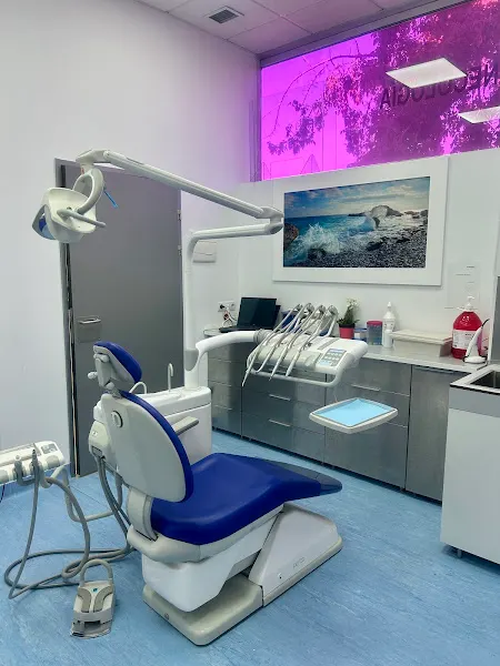 MPELLITEDENTAL - Clínica dental en Valdemoro - foto 2